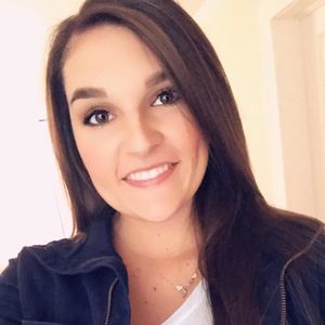 Meet your Posher, Chloe